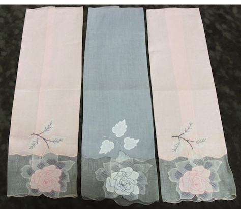 3- 12 X 19 LINEN/ ORGANZA
WITH HAND APPLIQUE ROSES
$ 60.00 3- 12 X 19 LINEN/ ORGANZA
WITH HAND APPLIQUE ROSES
$ 60.00